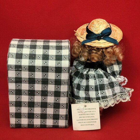 Vintage Miniature Bisque Porcelain Doll Jointed Checkered Lidded Box - Picture 4 of 12